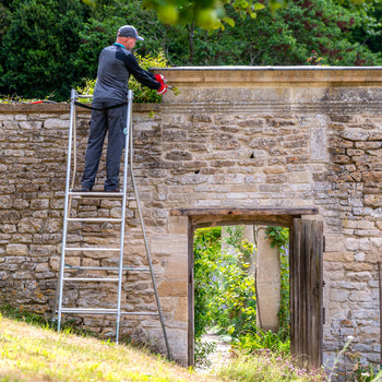 Henchman Hi-Step Platform Ladder